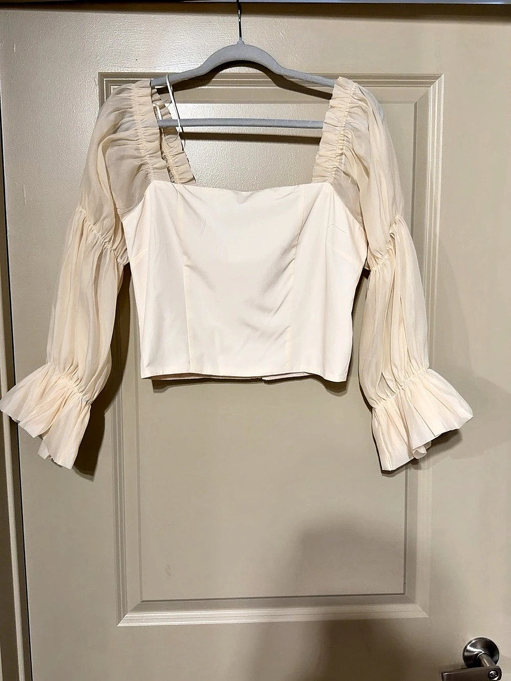 Morgan Top Puff Sleeve Crop Top in Cream Size Large NWT